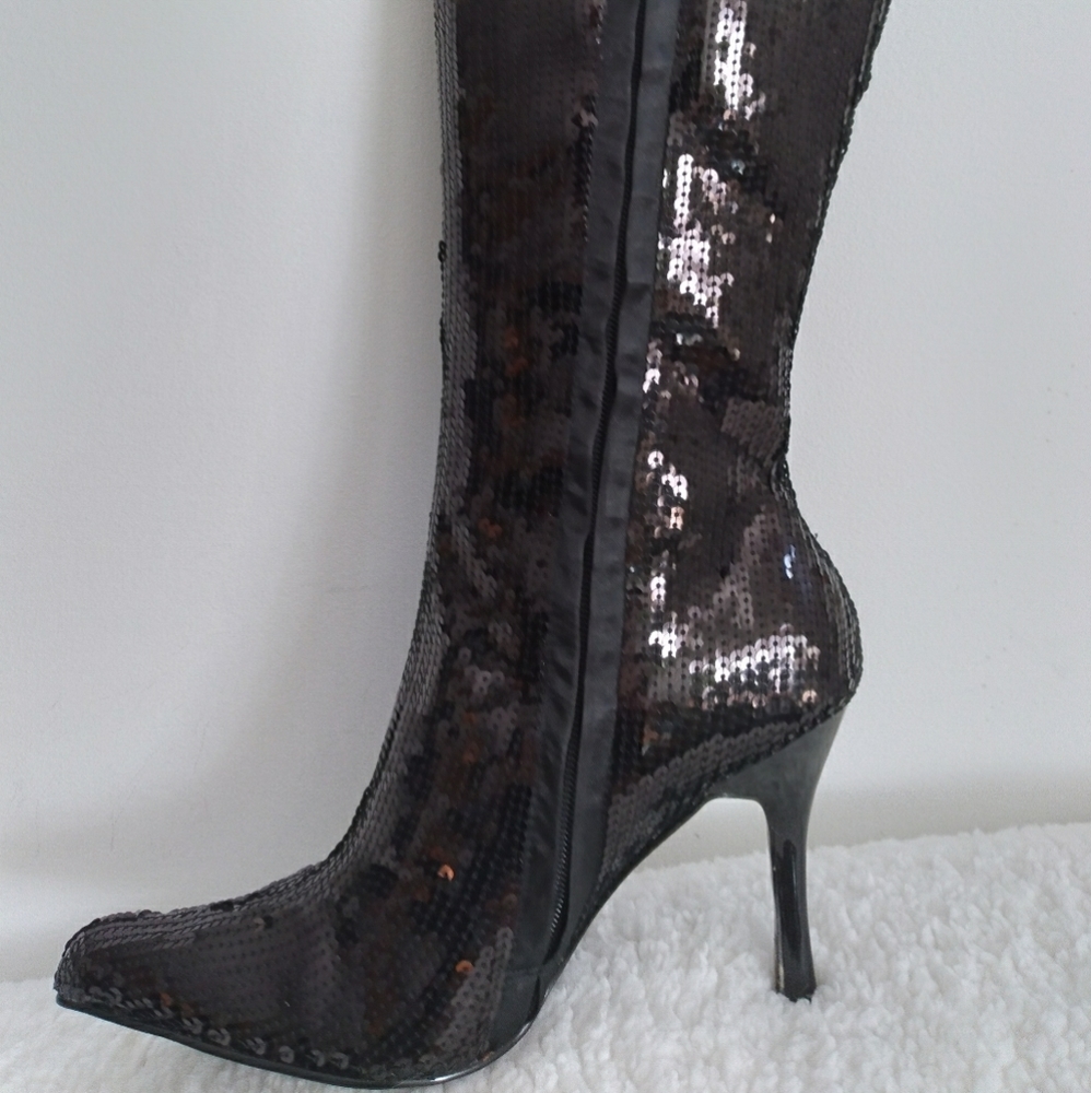Black sequence boots